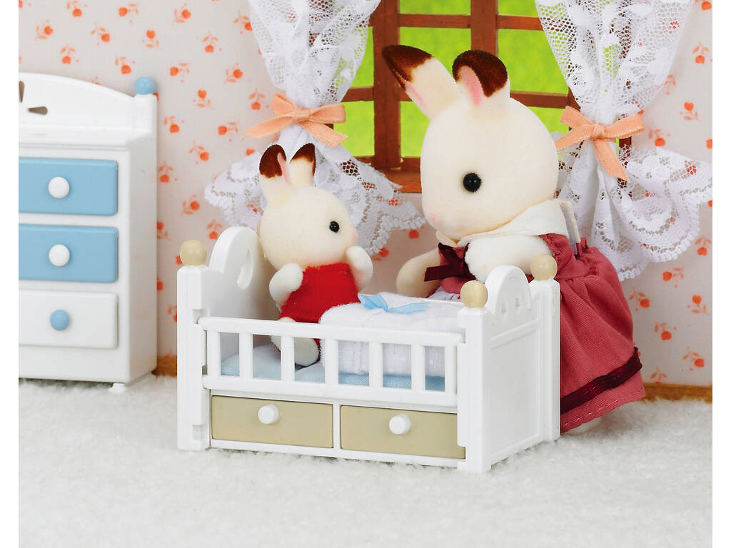 Sylvanian Families Set Coniglio bebè cioccolato con Lettino Epoch 5017