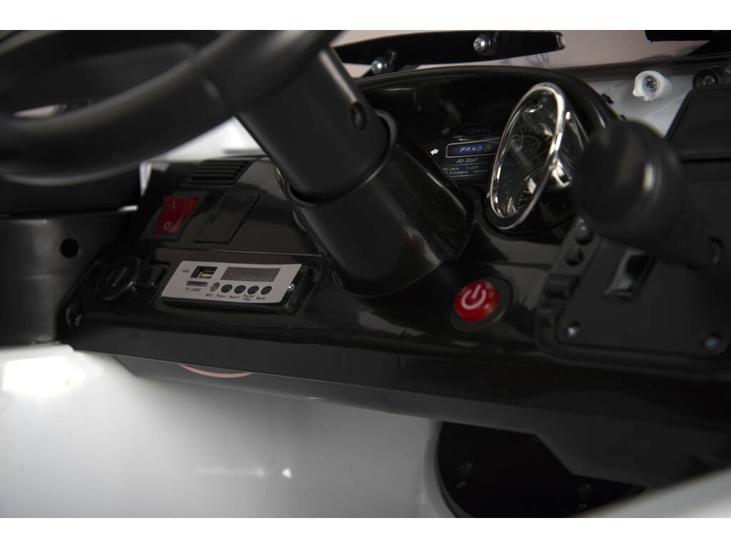 Mercedes Benz AMG G63 12 v. Radio Contrôle 2.4 Ghz. 