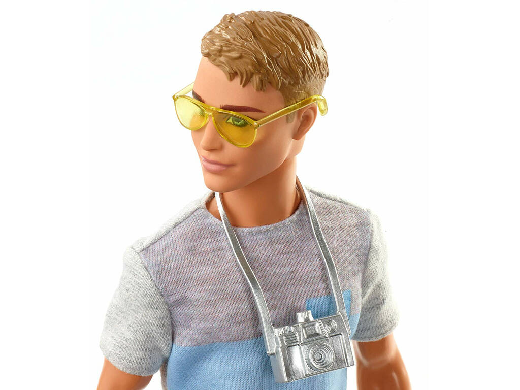 Barbie Ken in Viaggio Mattel FWV15