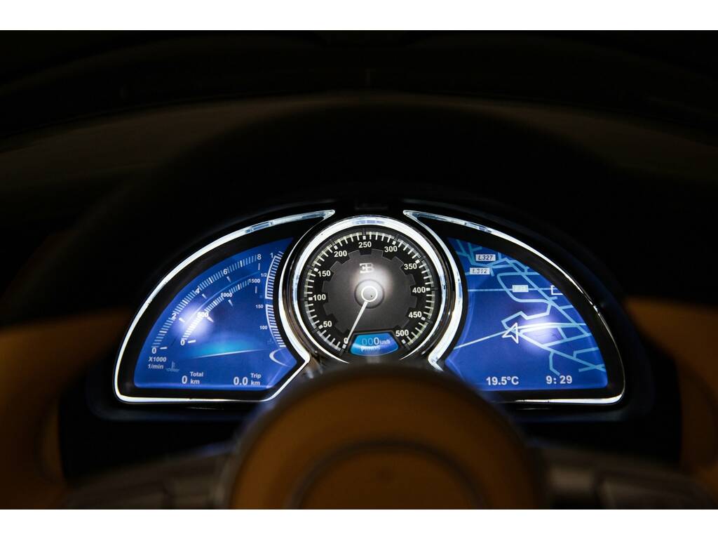 Auto Batteria Bugati Chiron 12 V. 2.4 GHZ