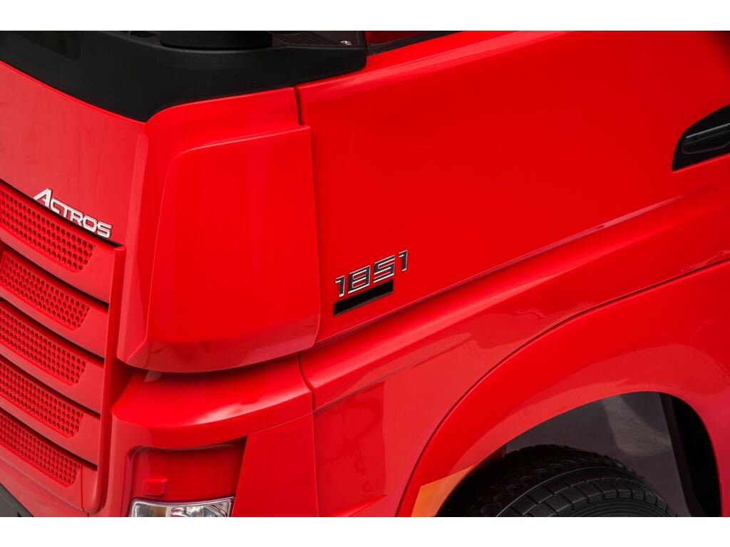Camion Mercedes 12 v. Télécommande 2.4 G