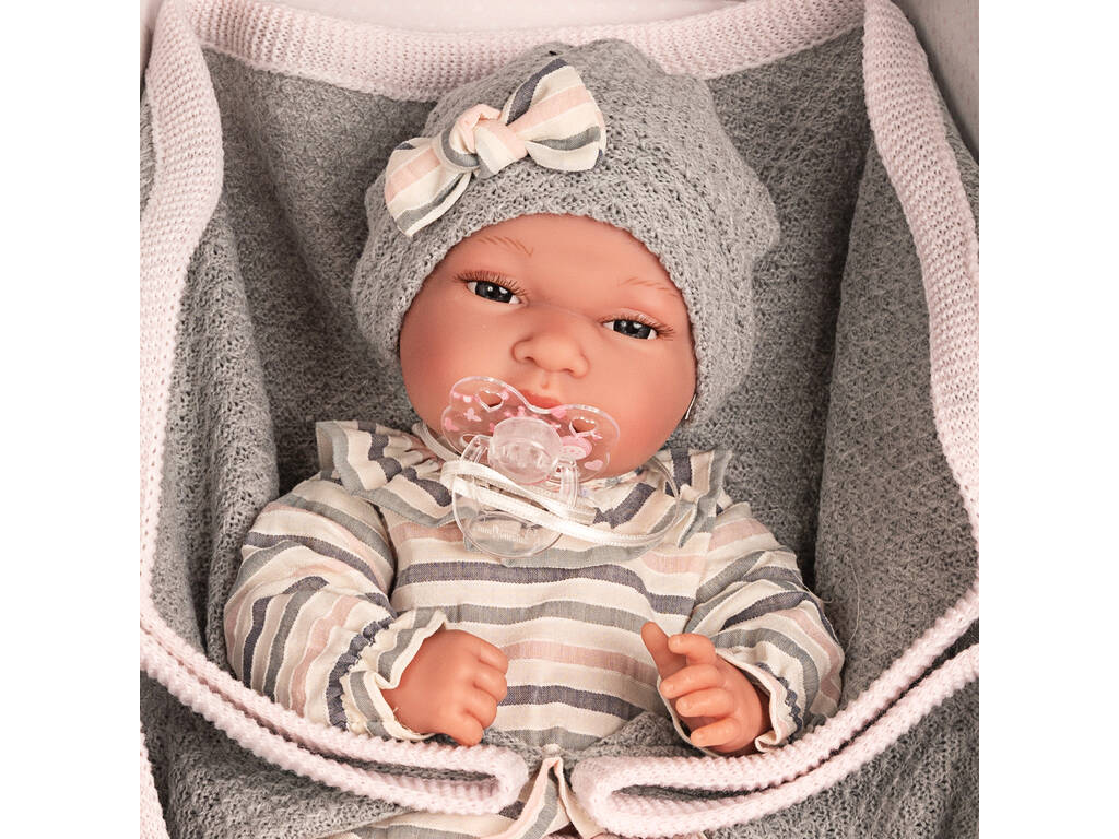 Poupée Baby Toneta Châle Gris 33 cm. Antonio Juan 6029