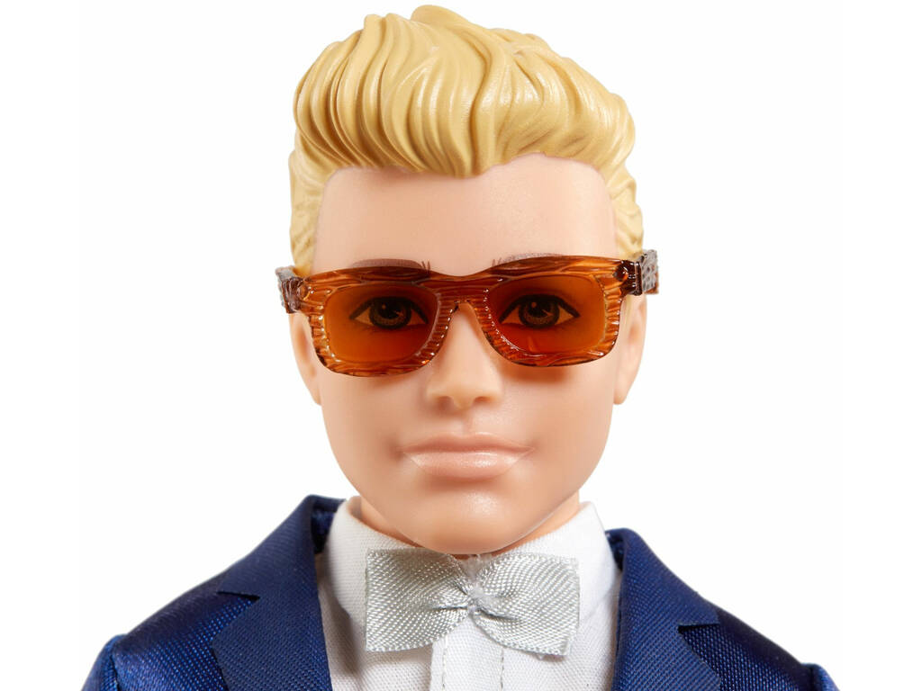 Barbie Ken Fidanzato con accessori Mattel GTF36