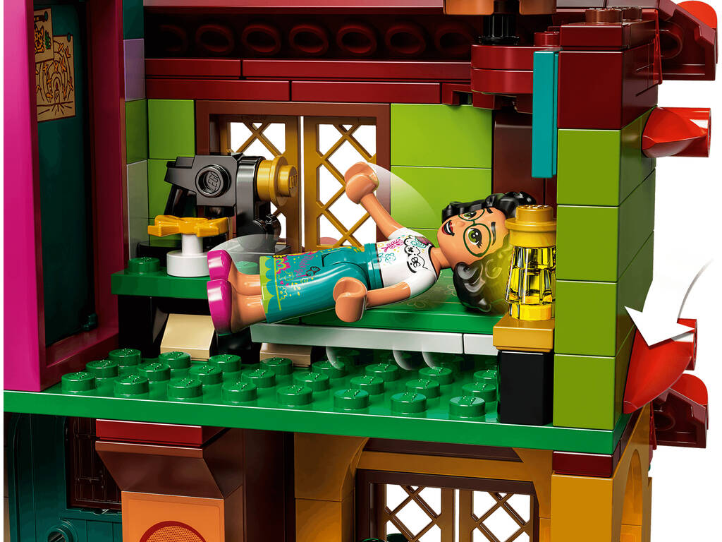 Lego Disney Charming Madrigal House 43202