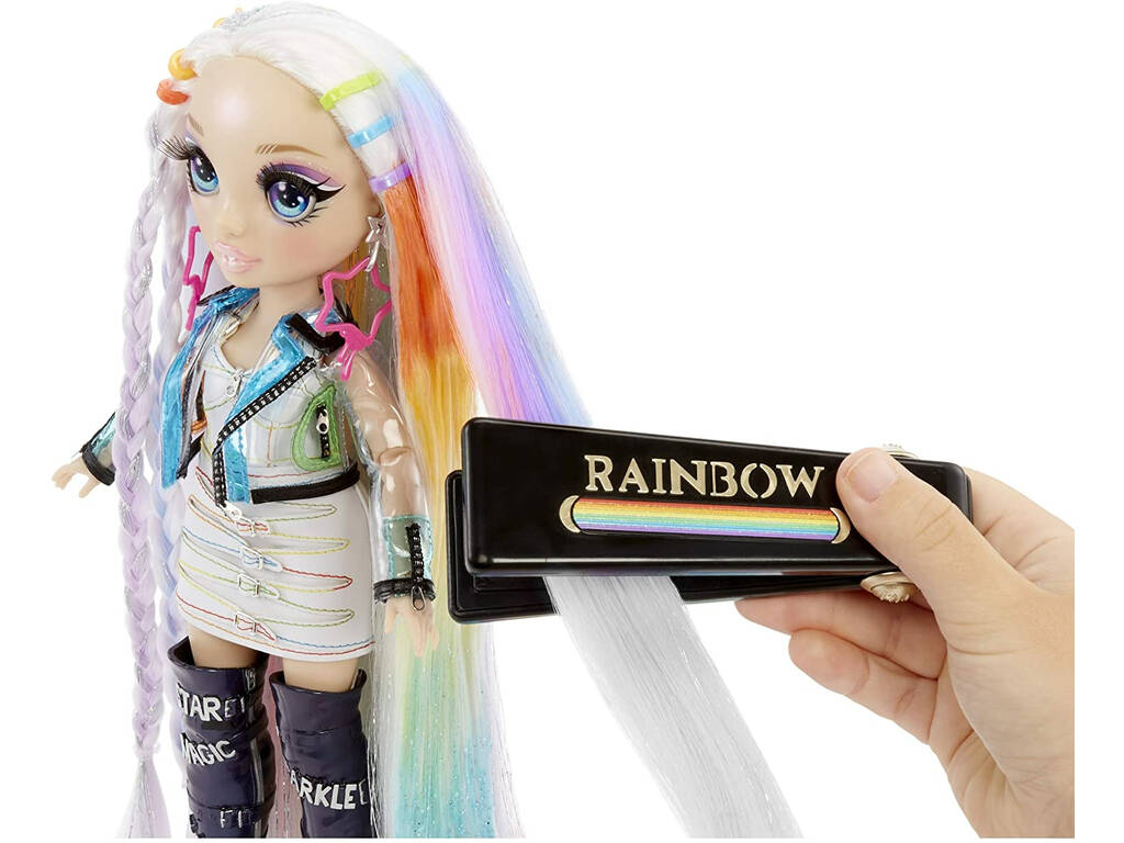 Poupée Amaya de Rainbow High Hair Studio avec accessoires 5 en 1 MGA 569329