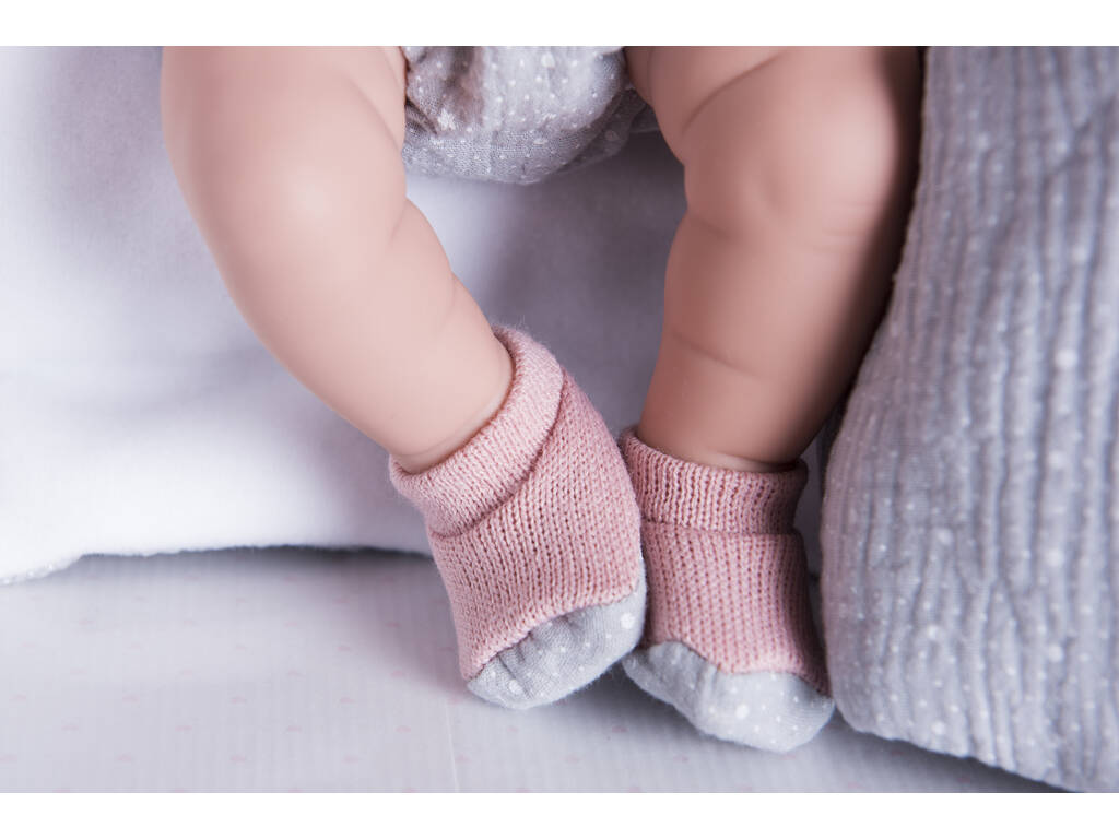 Muñeca Elegance 42 cm. Salma Gris Con Cambiador y Manoplas Arias 65287