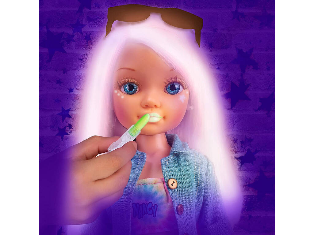 Nancy One Day Glowing In The Dark Famosa 700016637
