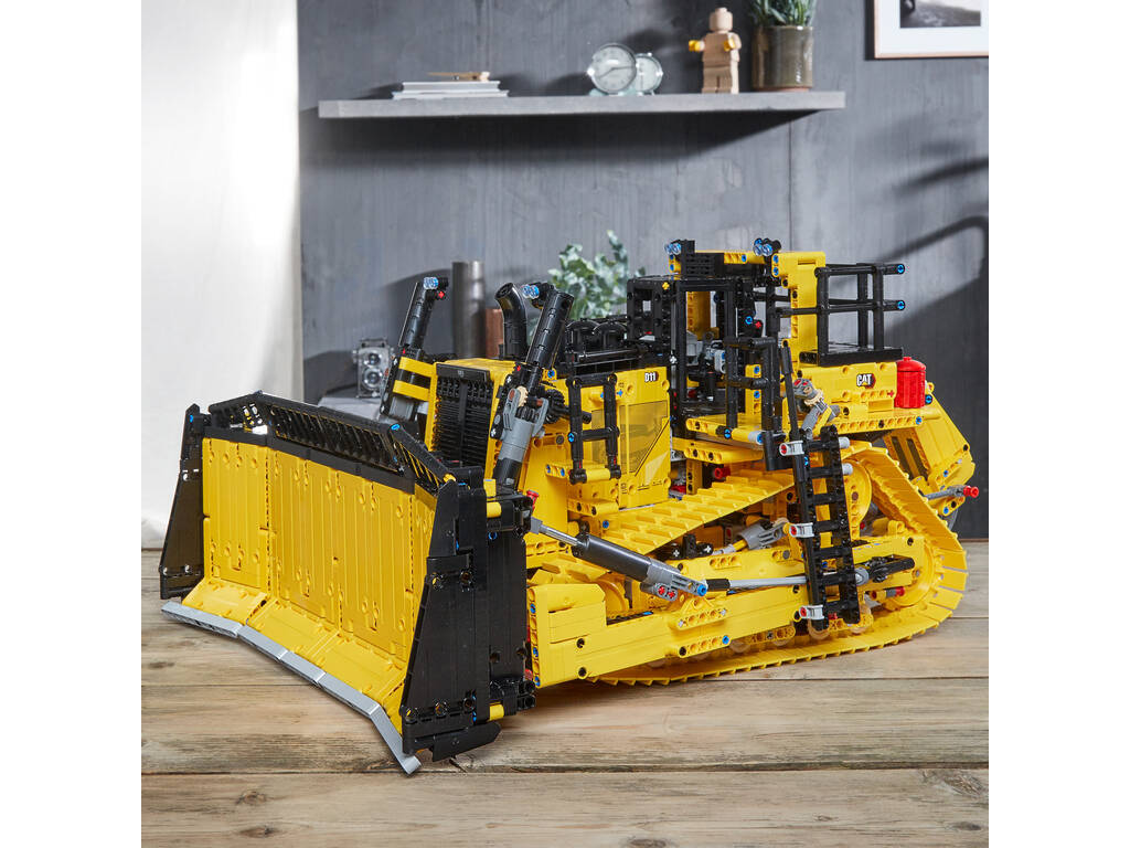 Lego Technic Bulldozer Cat D11 Controllato da App 42131