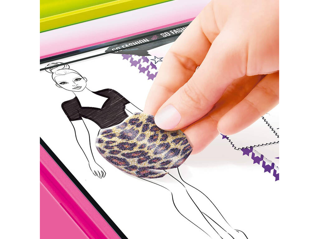 Styliste Studio Canal Toys OFG232