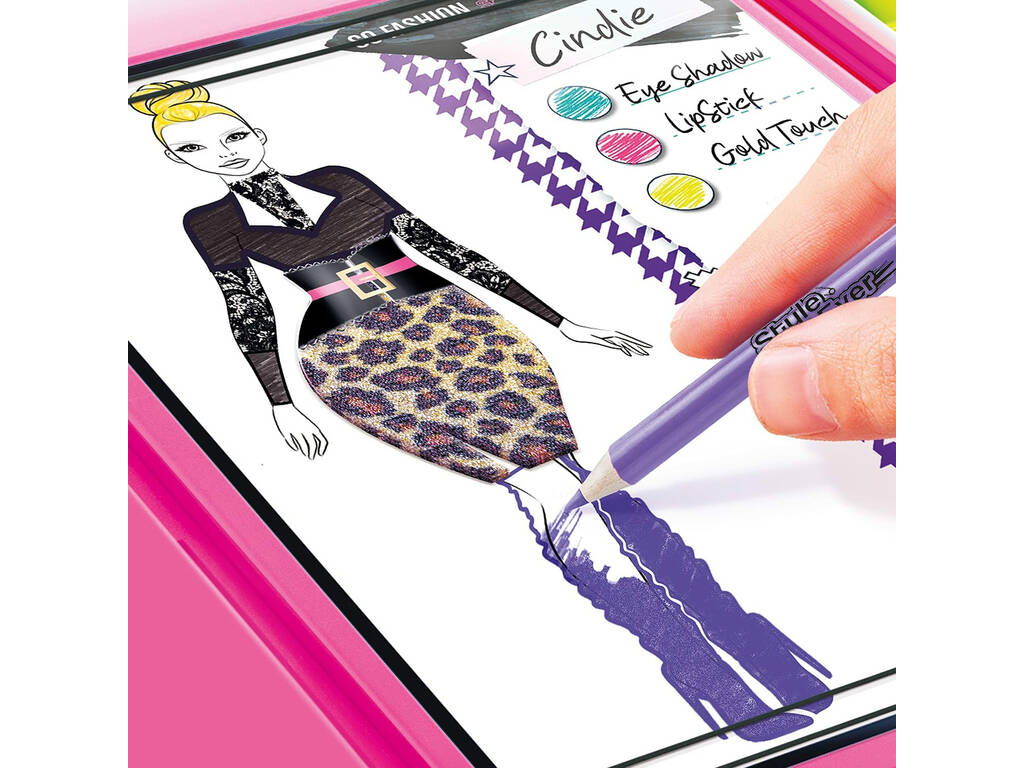 Styliste Studio Canal Toys OFG232