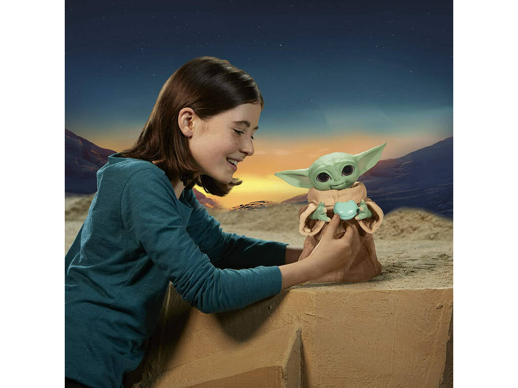 Star Wars The Mandalorian Galactic Snackin' Grogu Hasbro F2849