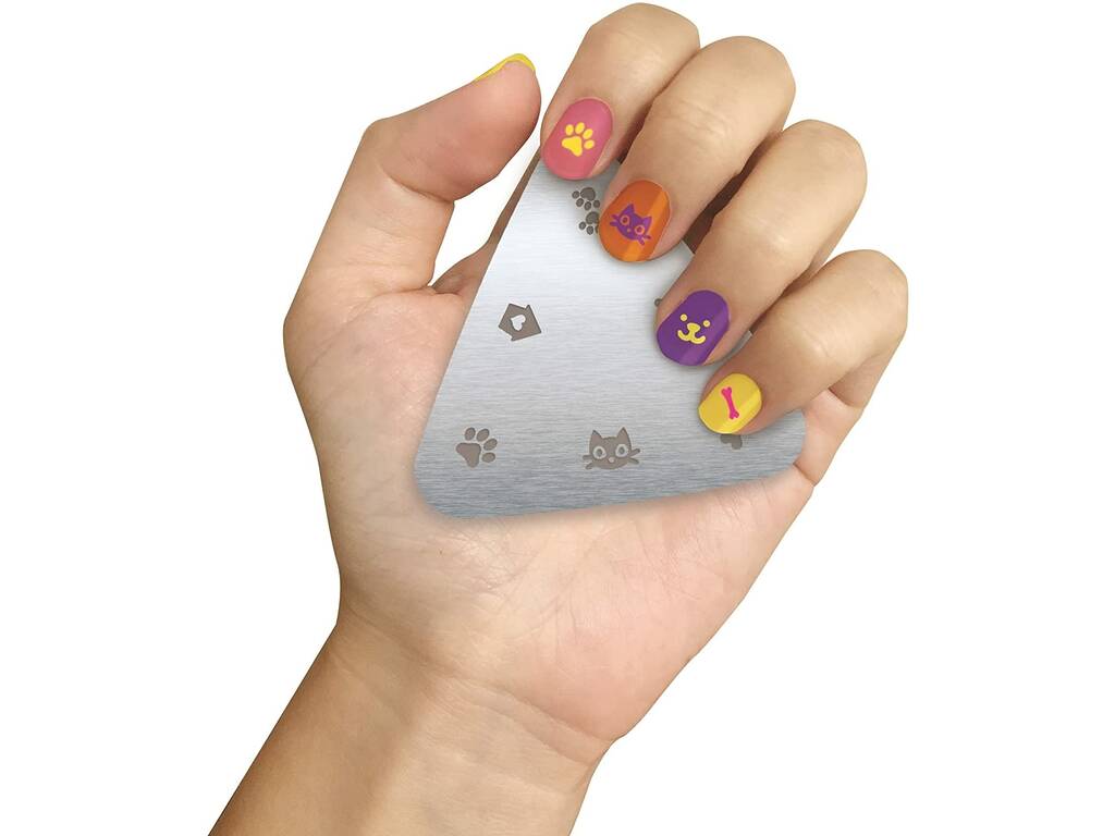 Infinity Nails Bizak Studio 63270002