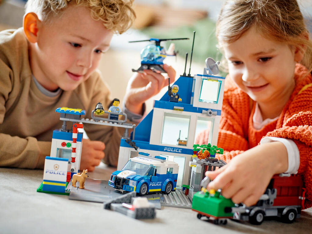Lego City Poste de police 60316