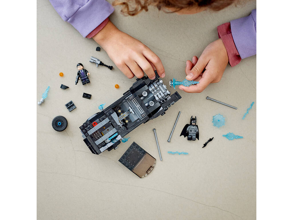 Lego The Batman Batmobile : Traque de The Penguin 76181
