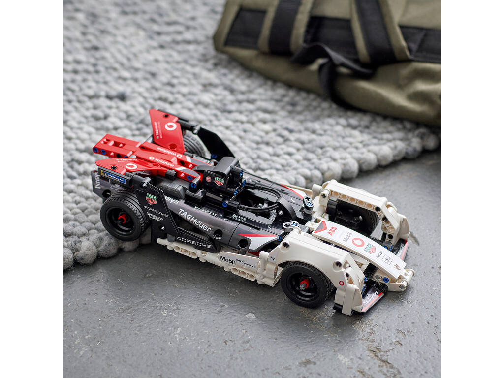 Lego Technic Formula E Porsche 99X Electric 42137