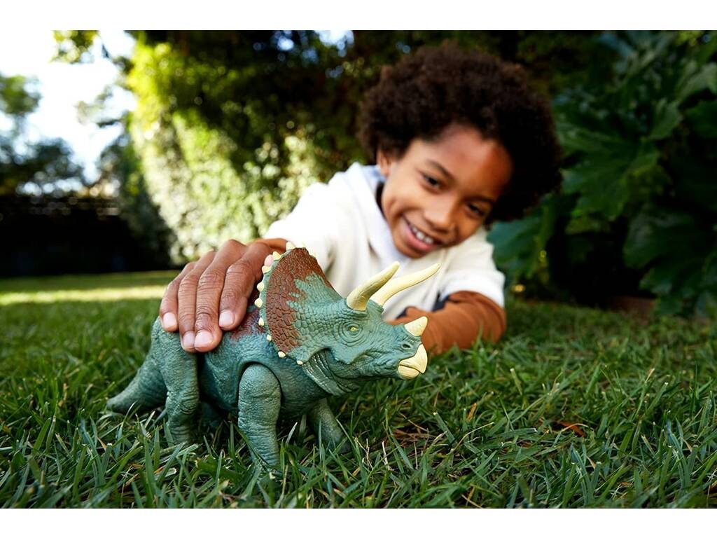 Jurassic World Dominion Triceratops Ruggisce e Colpisce Mattel HDX34