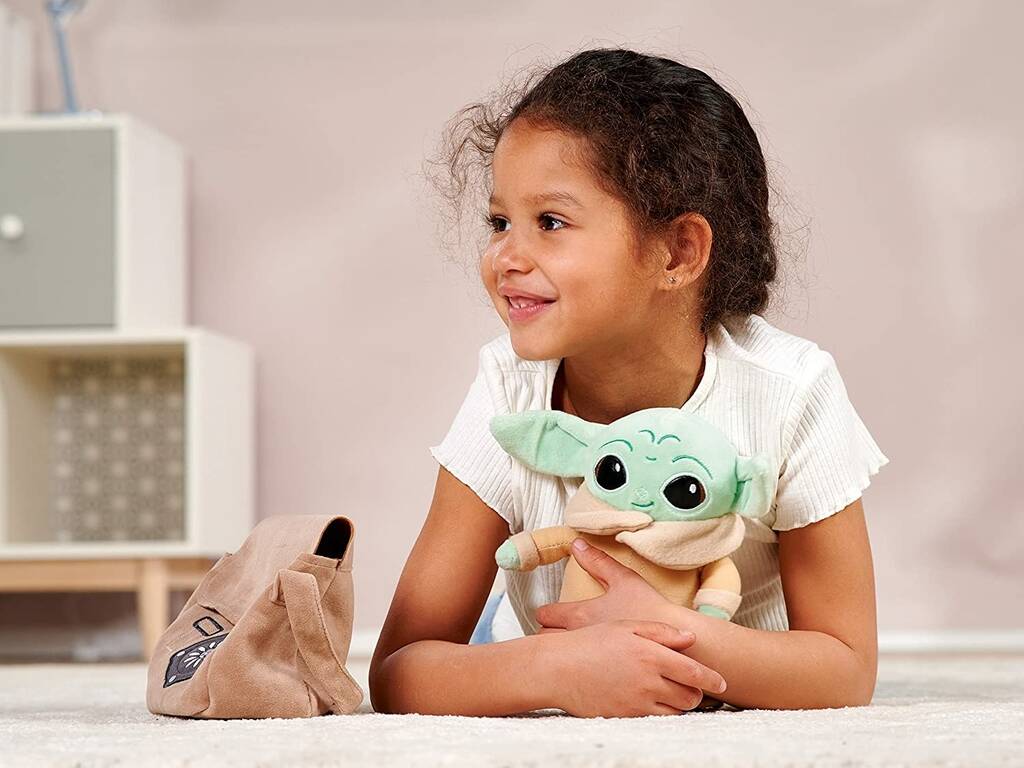 Peluche Star Wars The Mandalorian Baby Yoda en Bolso 20 cm. Simba 6315875807
