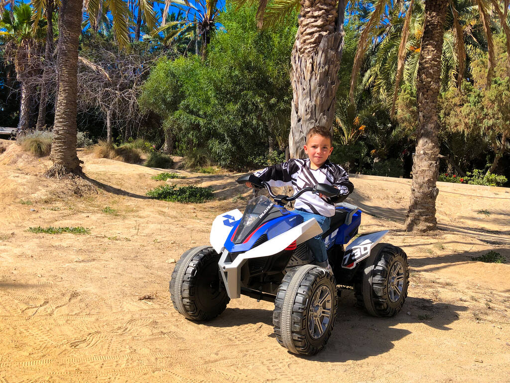 Quad Rage 12 v. Lumières Injusa 7301