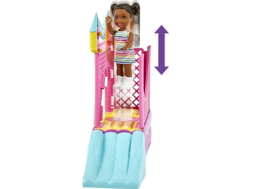 Barbie Skipper Babysitter con castello gonfiabile Mattel HHB67