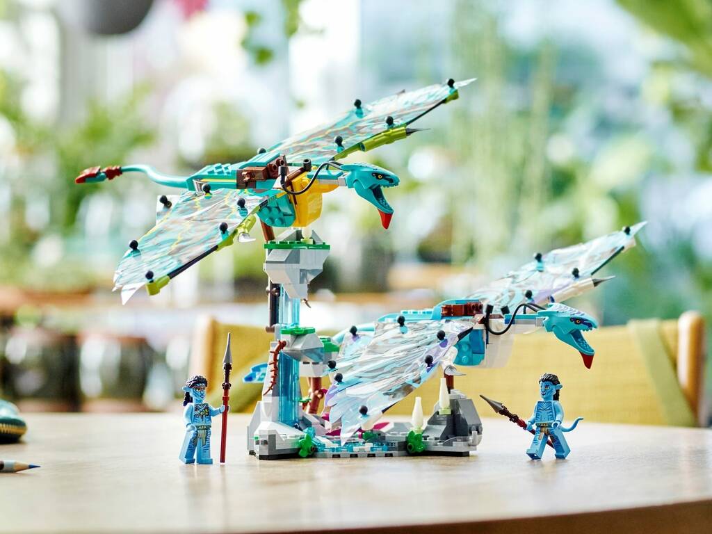 Lego Avatar Le premier vol de Jake et Neytiri sur Banshee 75572