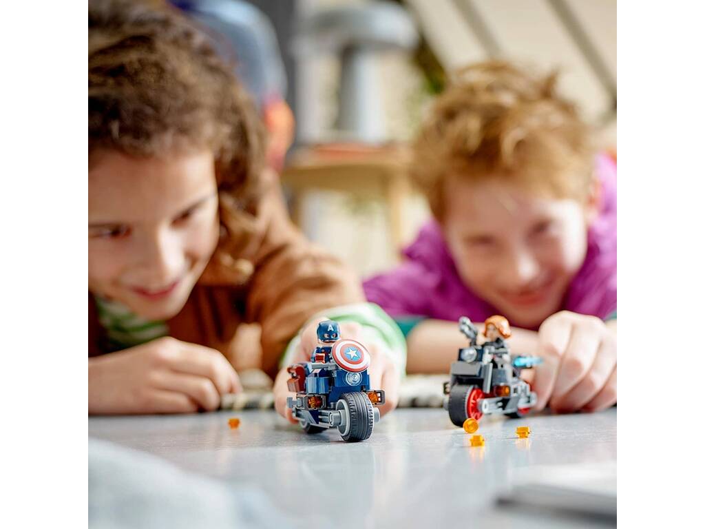 Lego Marvel Moto della Vedova Nera e di Capitan America 76260