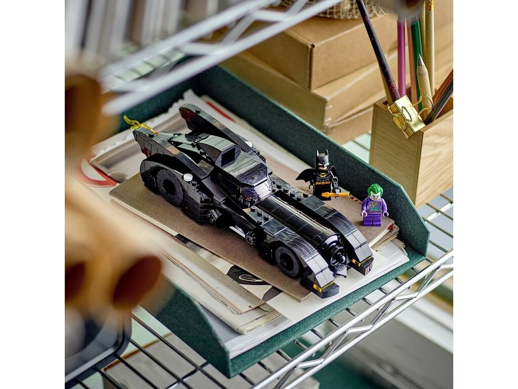 Lego Batman Batmobile: Batman vs Joker 76224