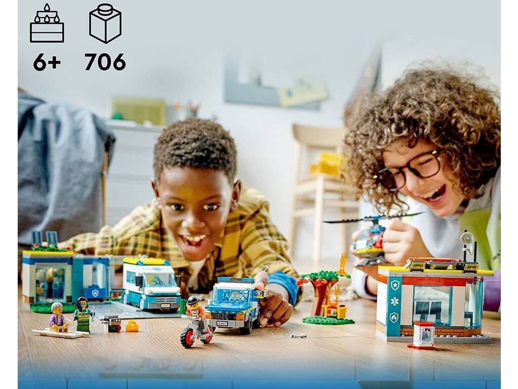 Lego City Police Centro veicoli d'emergenza 60371