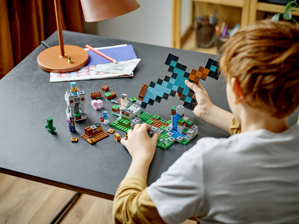 Lego Minecraft La Fortification Epée 21244 