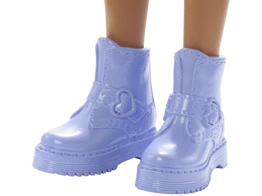 Barbie Fashionista aux cheveux bouclés Mattel HJT00