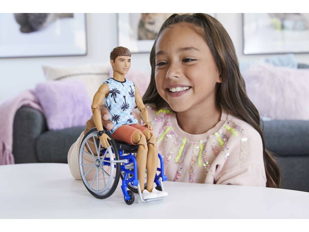 Barbie Fashionista Ken con sedia a rotelle Mattel HJT59