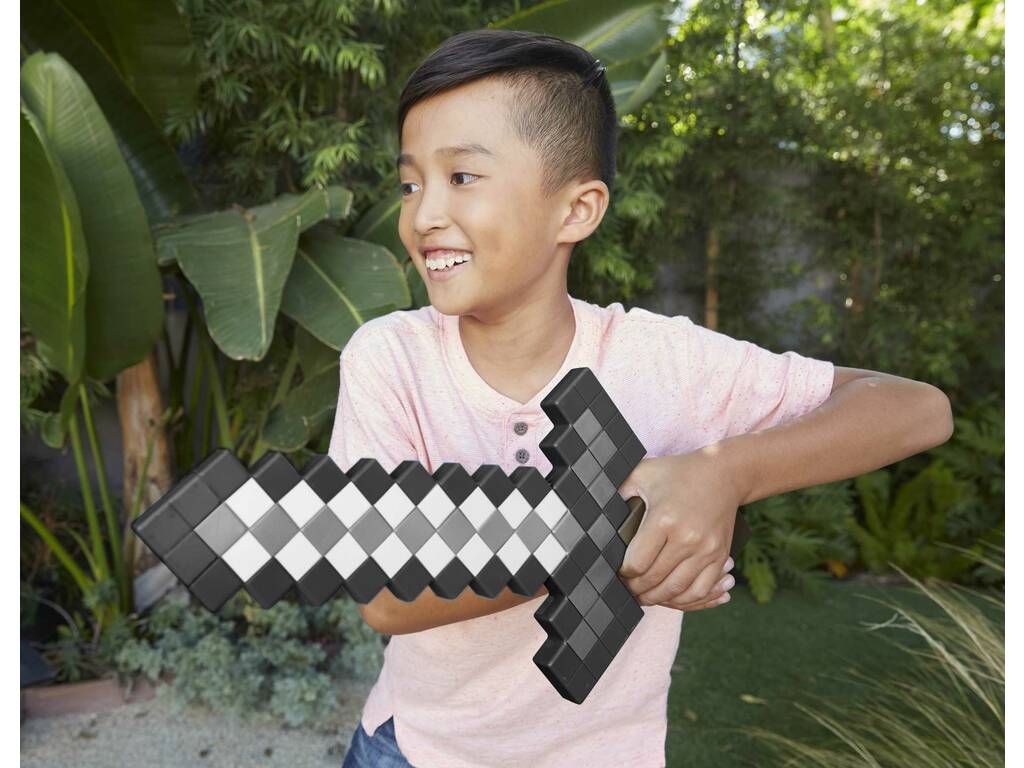 Minecraft Spada di ferro Mattel HLP59