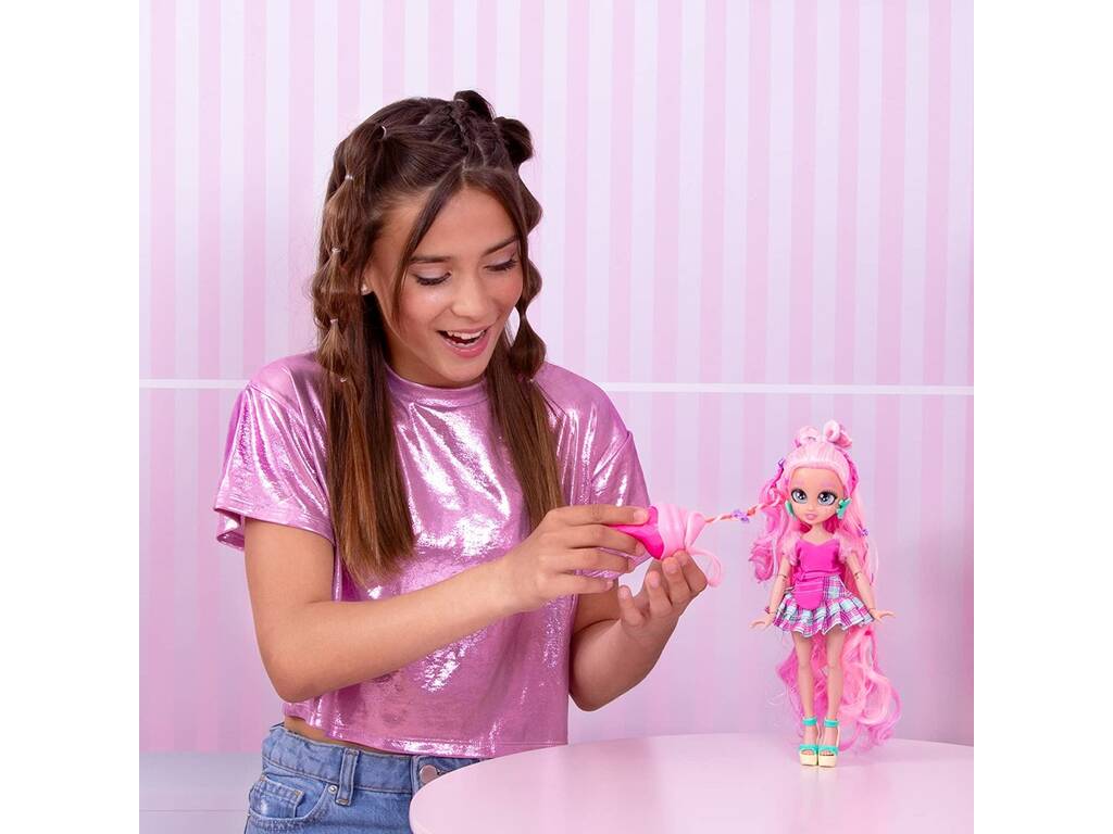 J'adore la poupée Giselle de VIP Pets VIP Hair Academy par IMC Toys 715196