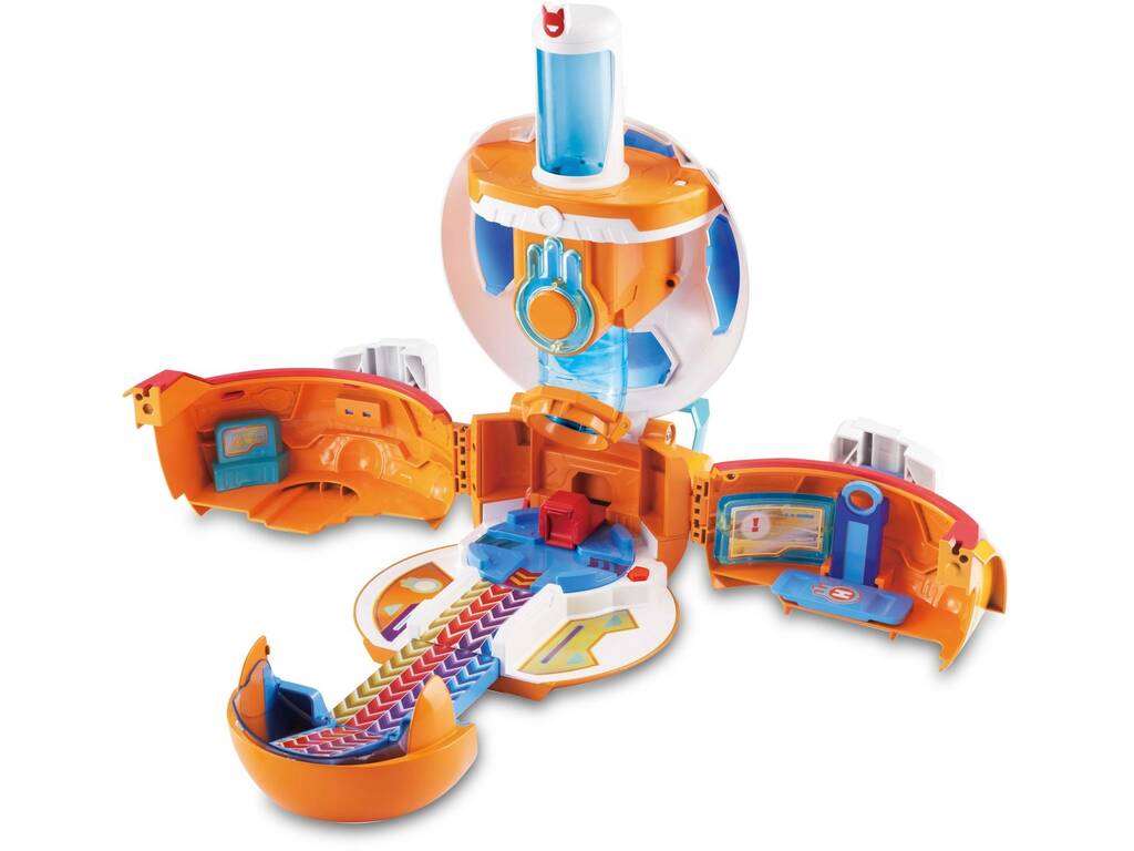 Petronix HQ 3 en 1 avec figurine et véhicule Famosa PET07000