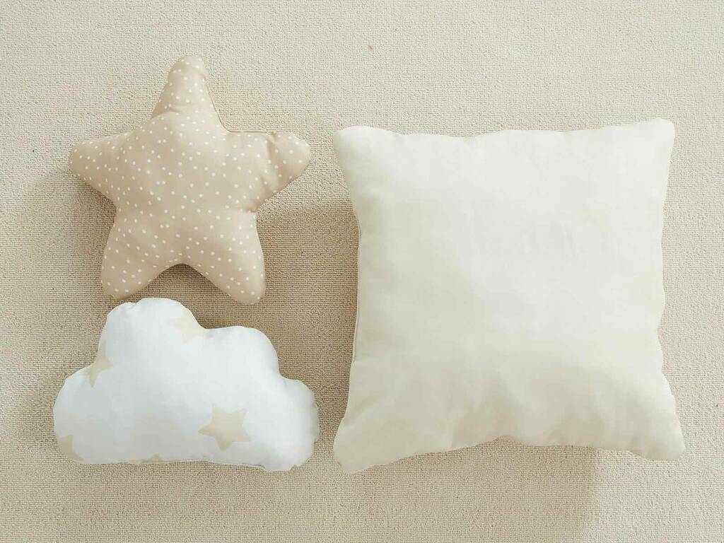 Casa Tipi beige con tappetino e cuscini