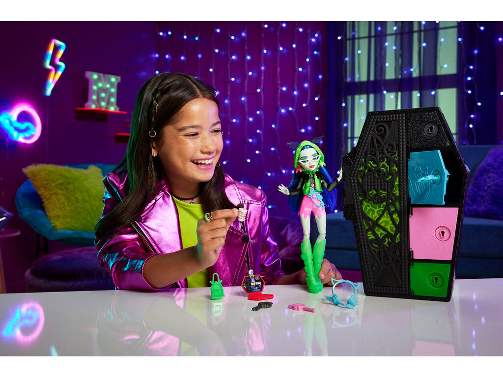 Monster High Skulltimate Secrets Neon Frights Muñeca Ghoulia Yelps Mattel HNF81