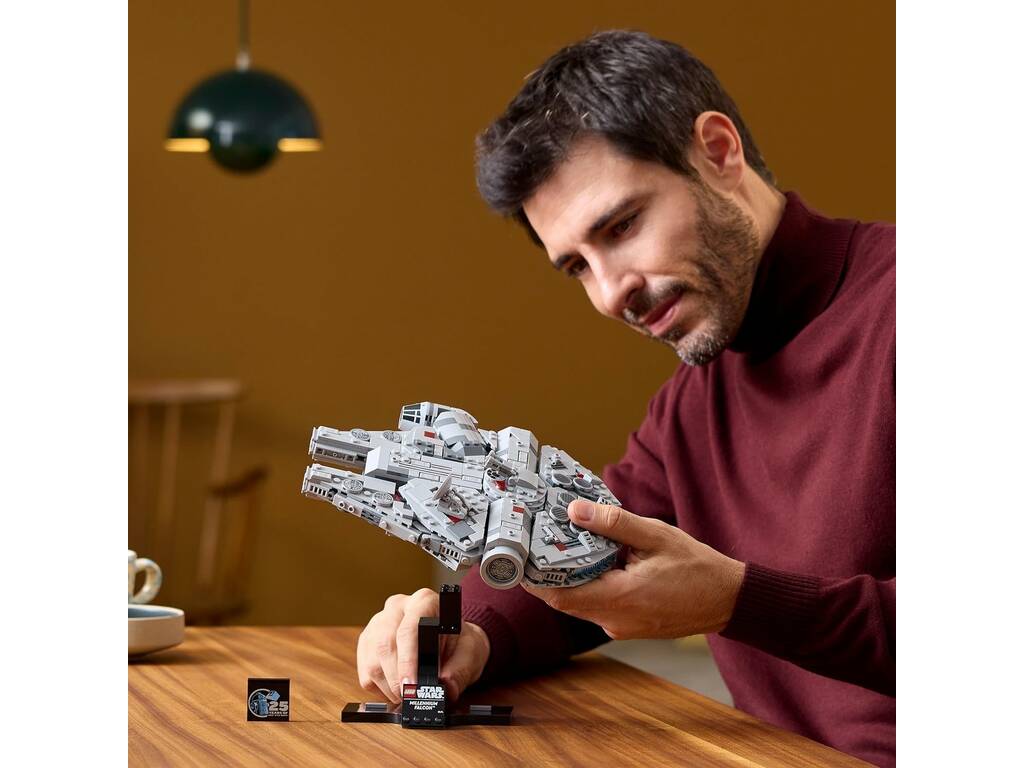 Lego Star Wars Falcon Millenium 75375