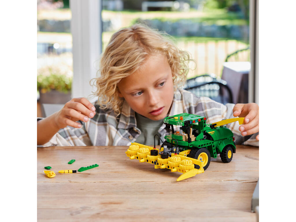 Lego Technic John Deere 9700 Forage Harvester 42168