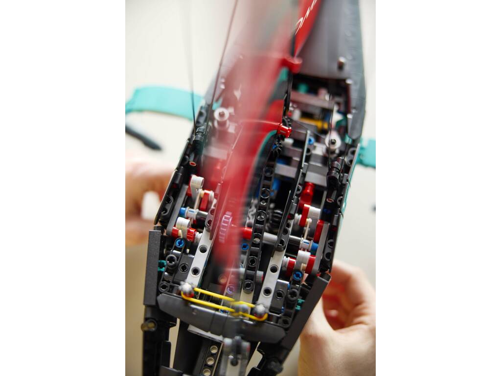 Lego Technic Yacht Emirates Team New Zealand AC75 42174
