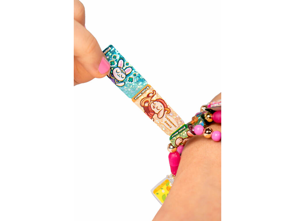 Sticki Rolls Bracelet Pack Famosa TCR01000