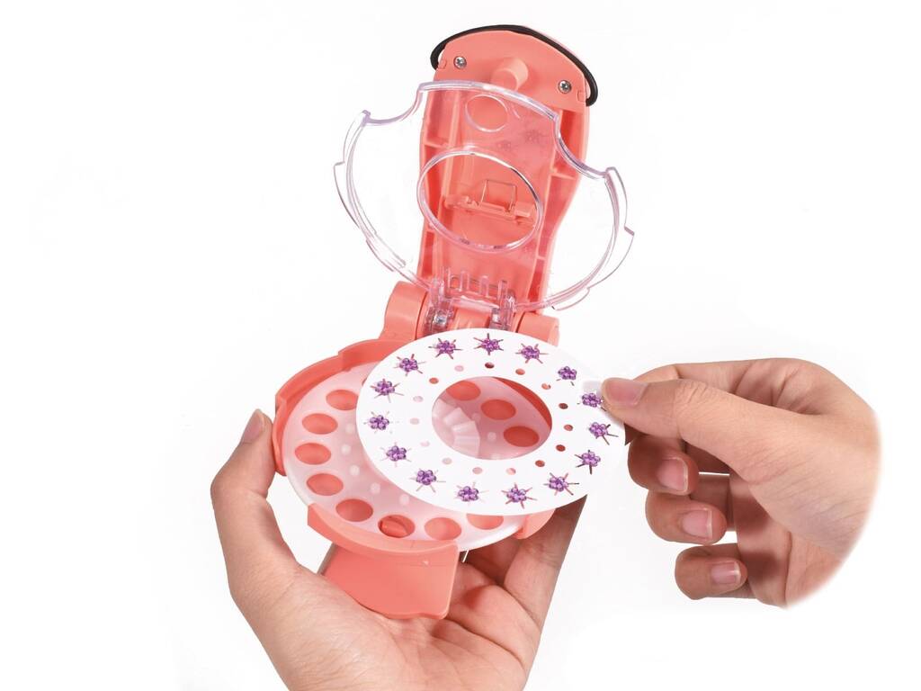 Accessoires de fantaisie Décorez vos cheveux avec un emporte-pièce