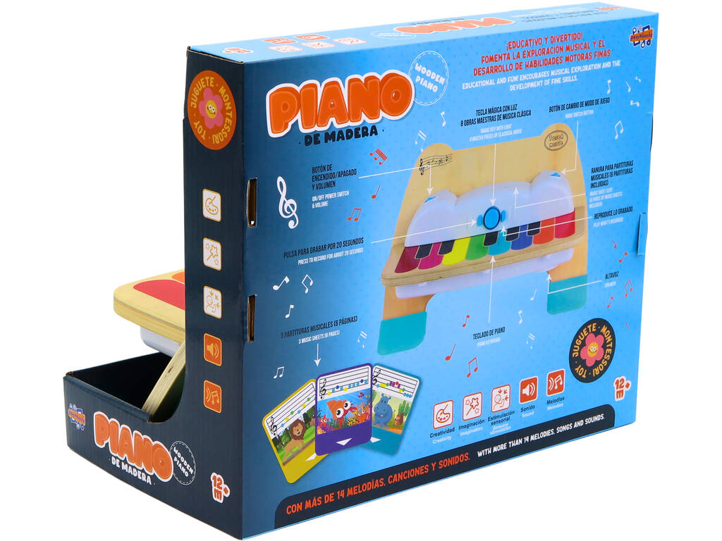Piano en bois avec partitions