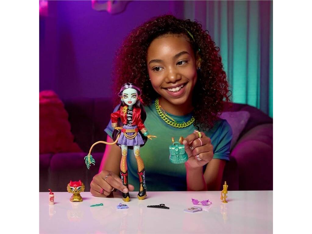 Monster High Bambola Jinafire Long con Cloudy Yun Yun e accessori