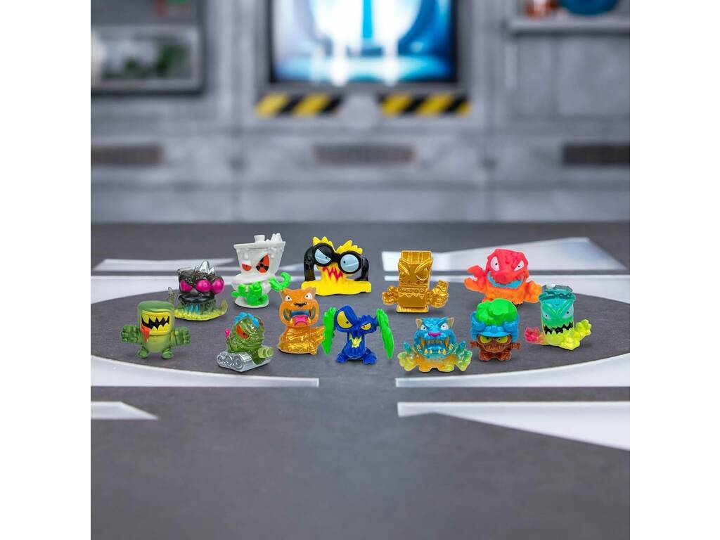 Mr Beast LAB Swarms Mega Pack con 12 figure da 2,5 cm