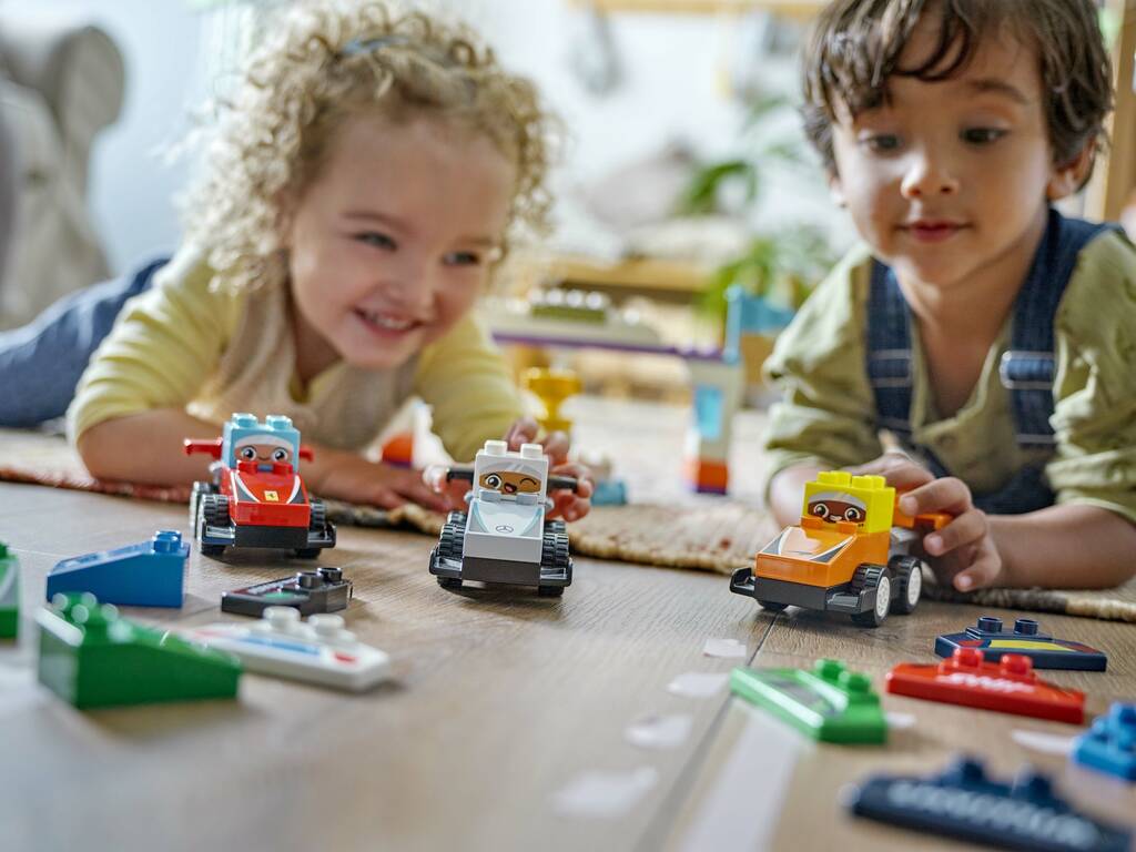 Lego Duplo Formule 1 F1 Team voitures de course et pilotes