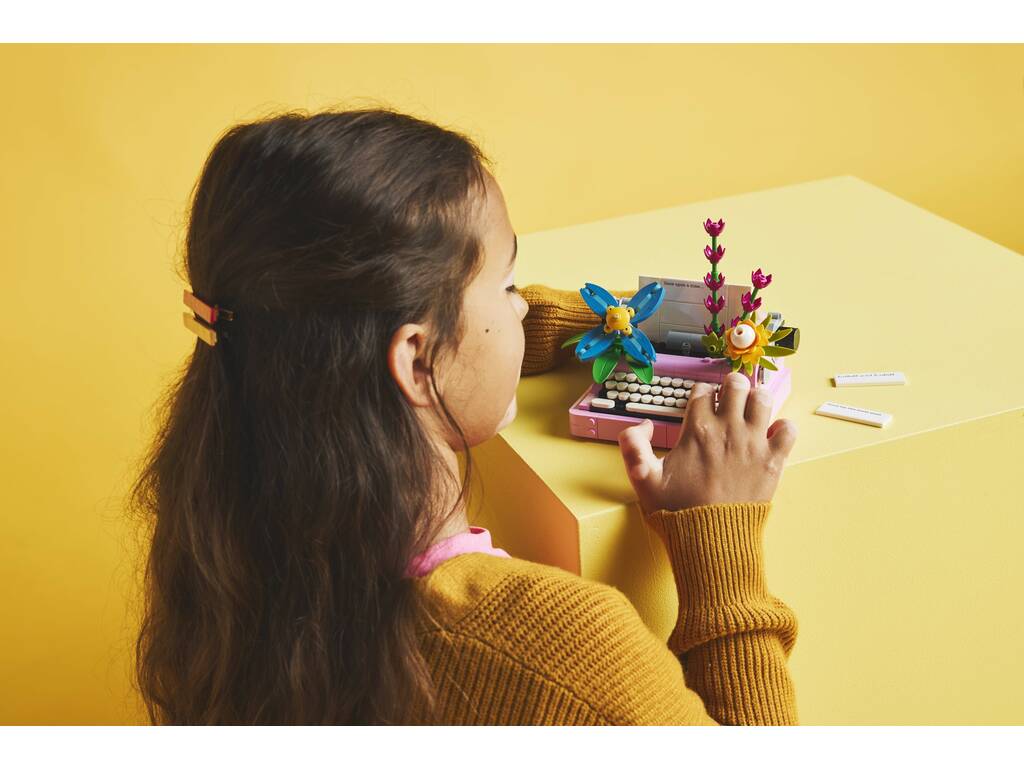 Lego Creator 3 in 1 Macchina da scrivere con fiori