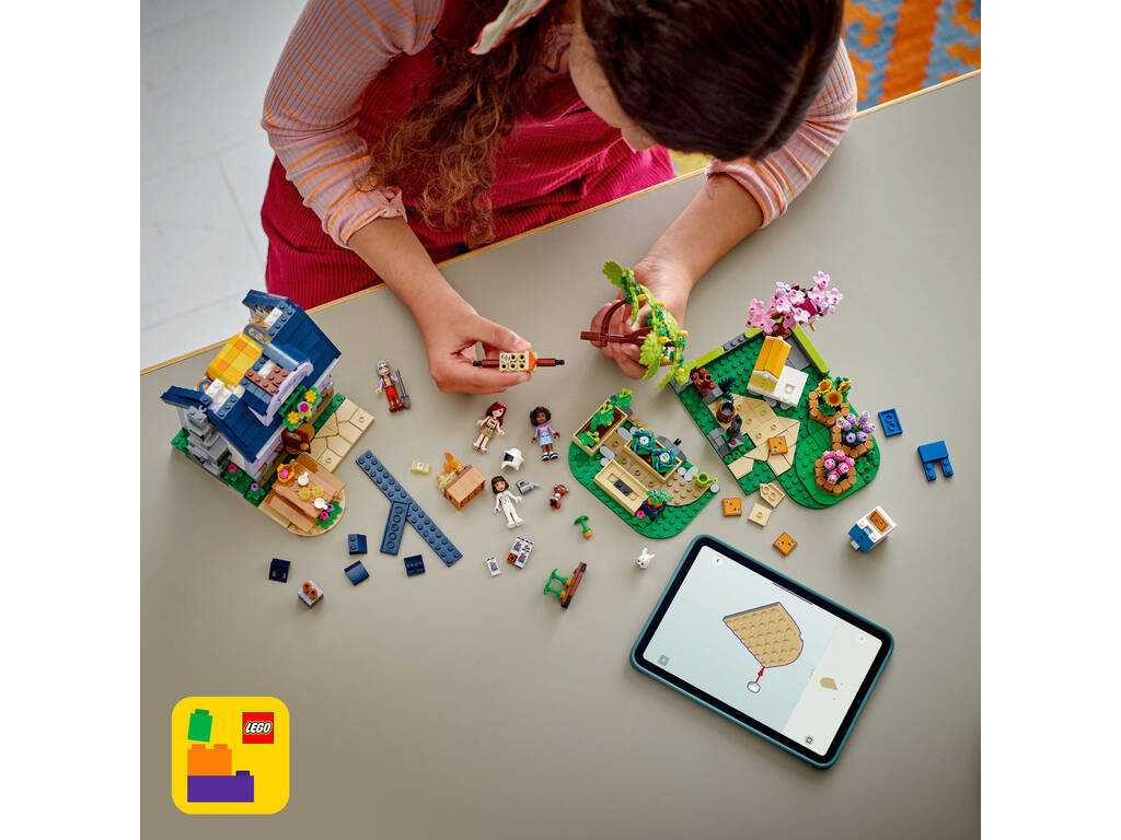Lego Friends Casa degli apicoltori e giardino fiorito