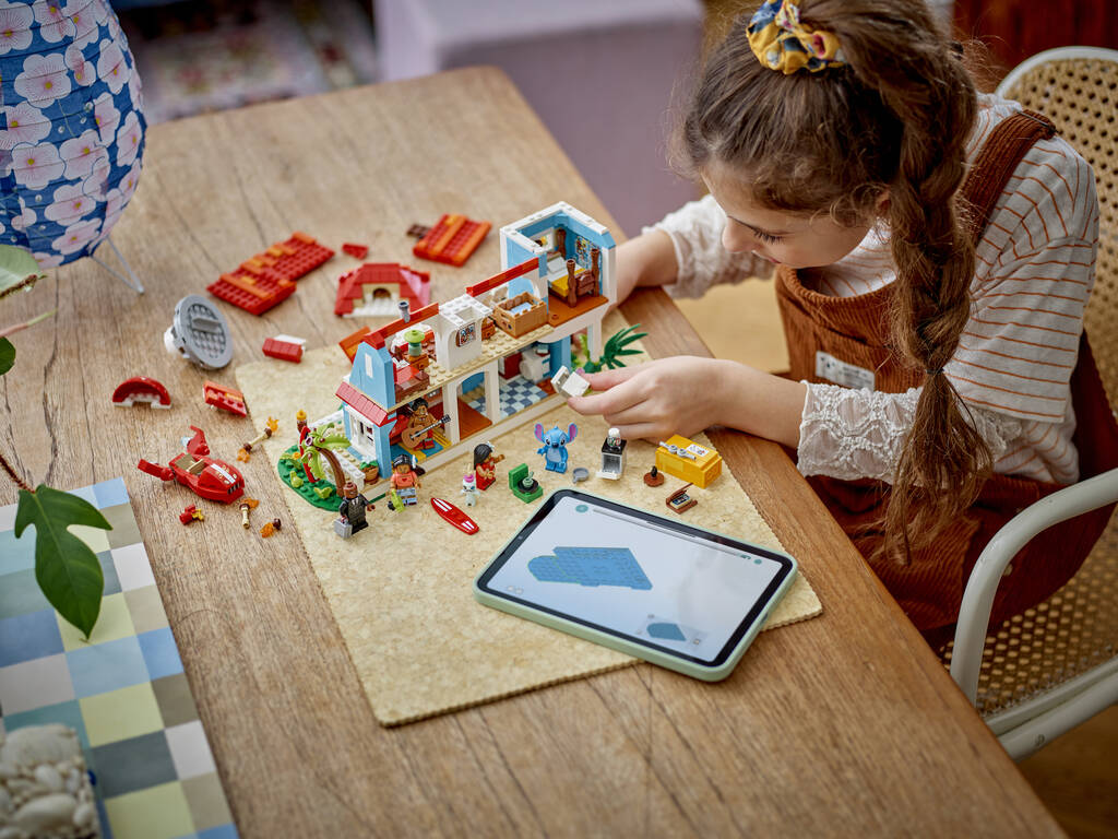 Lego Disney Stitch Casa sulla spiaggia di Lilo e Stitch