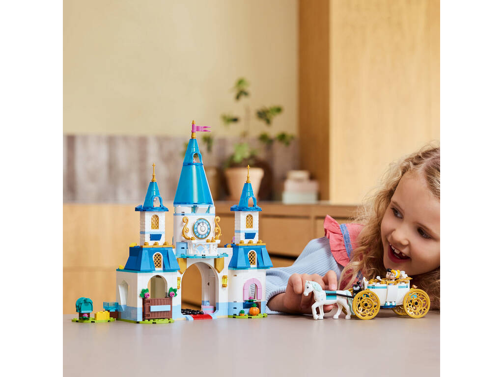 Lego Disney Princess Castello e Carrozza di Cenerentola.