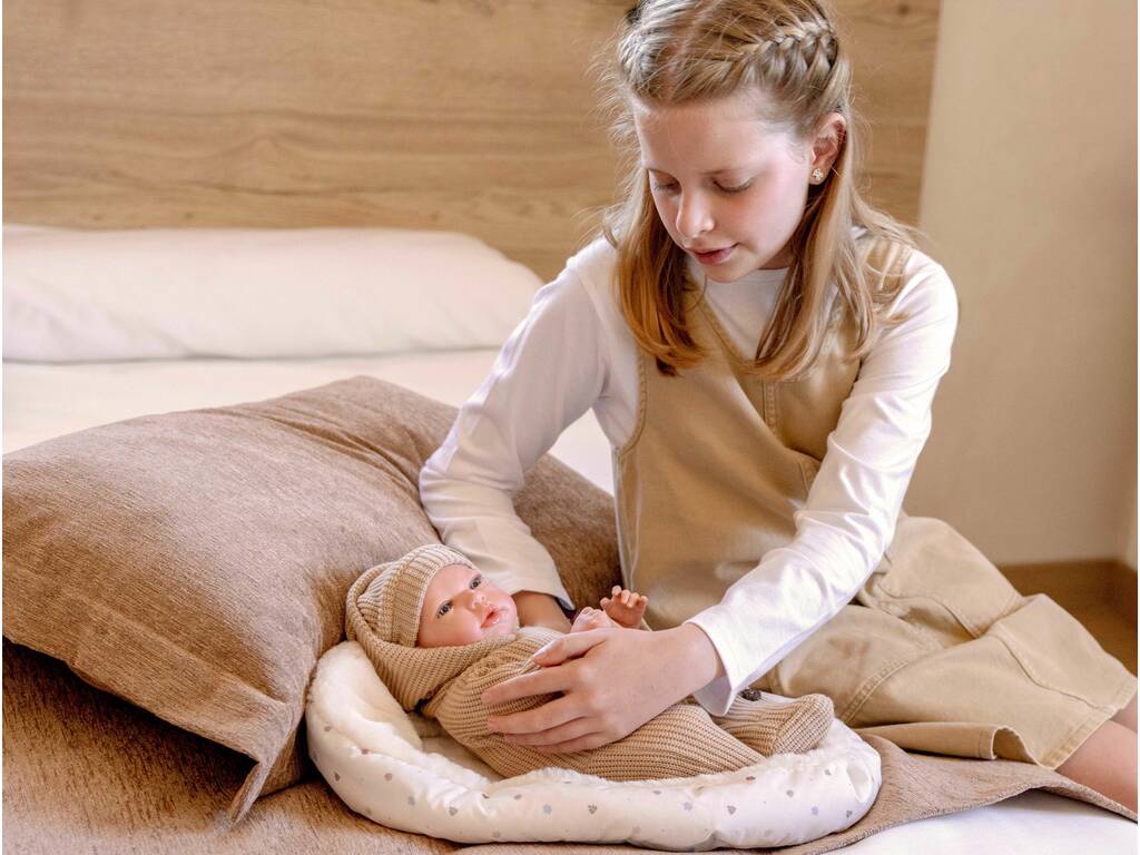 Bambola Reborn Olona da 40 cm con sacco a pelo beige