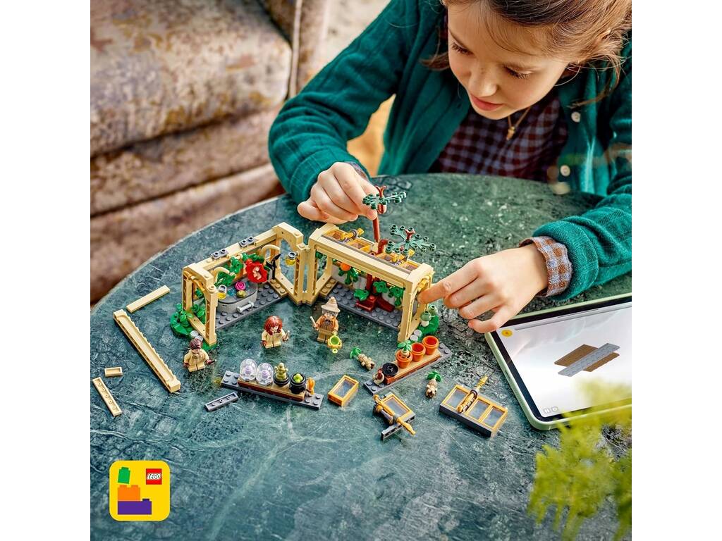 Lego Harry Potter Castello di Hogwarts: Classe di Erbologia